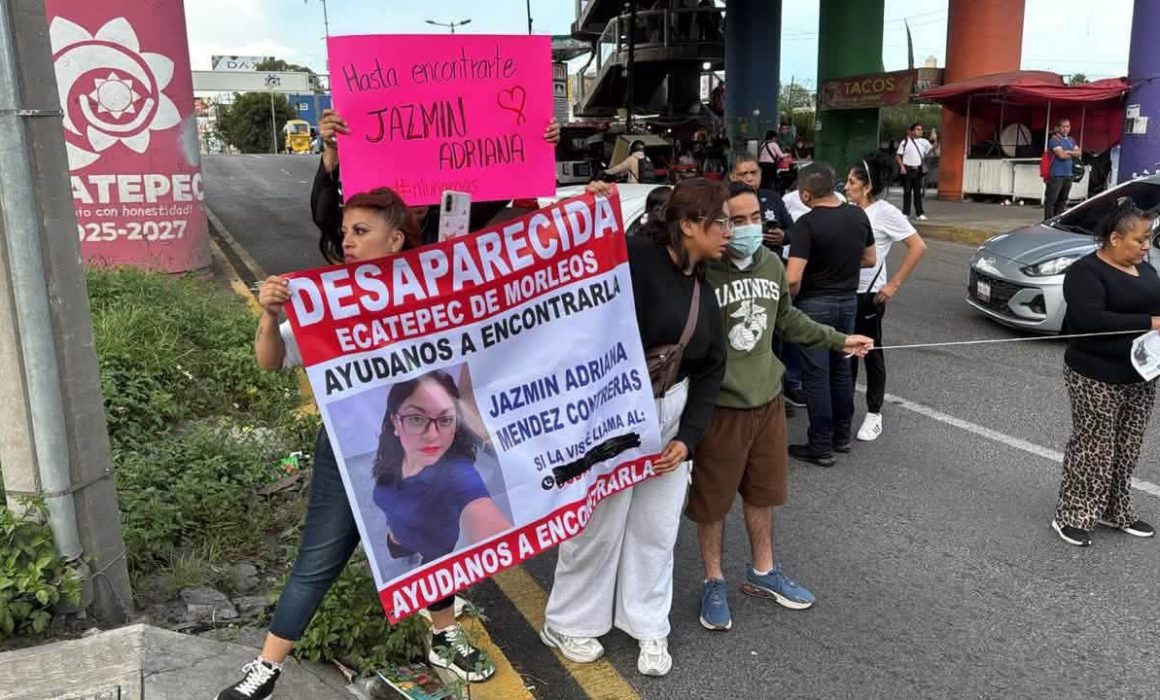 Bloquean avenida Central para exigir localización de joven desaparecida