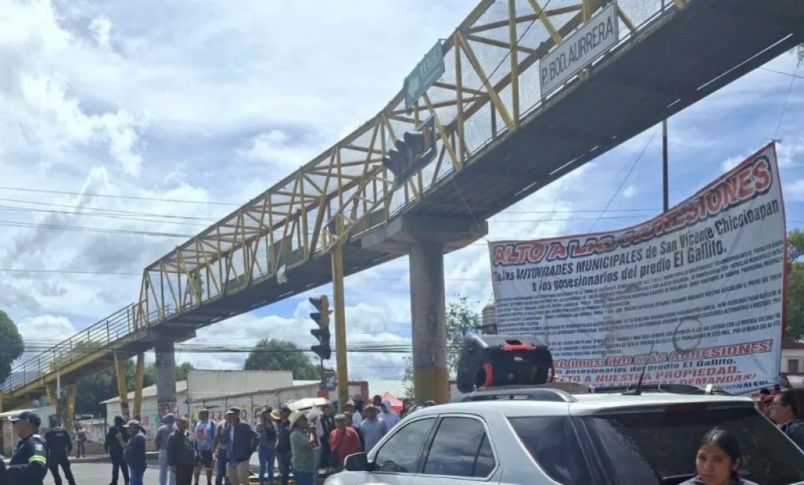 Bloquean la México-Texcoco por conflicto en predio El Gallito
