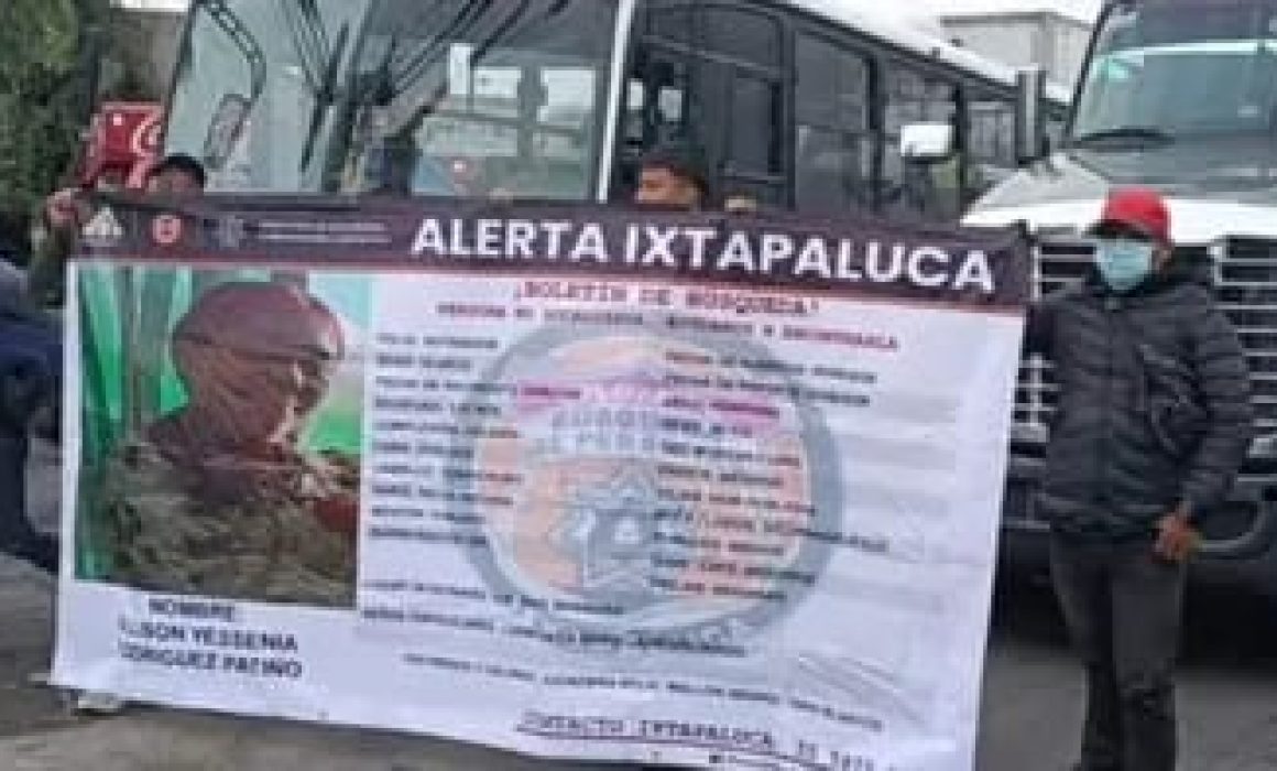 Bloquean vecinos carretera México-Cuautla para exigir localizar a menor