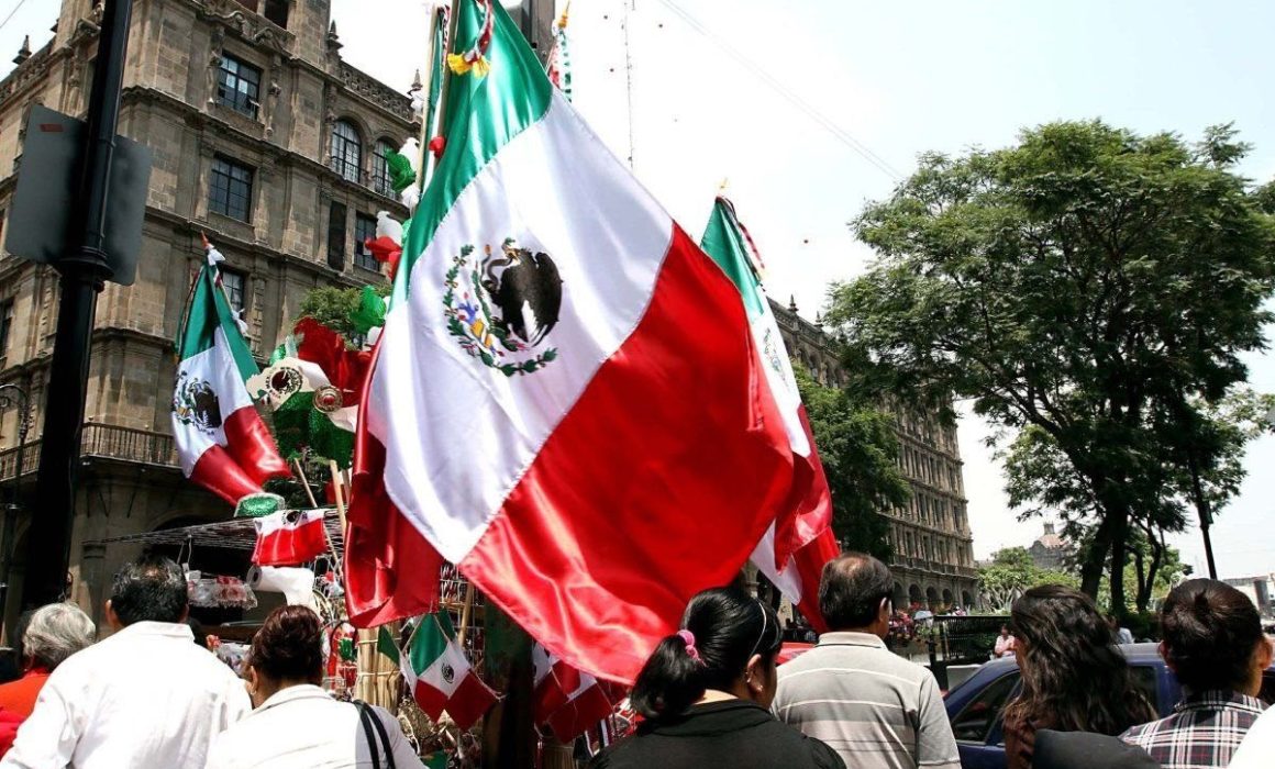 Cierra Huixquilucan siete vialidades por desfile del 16 de septiembre