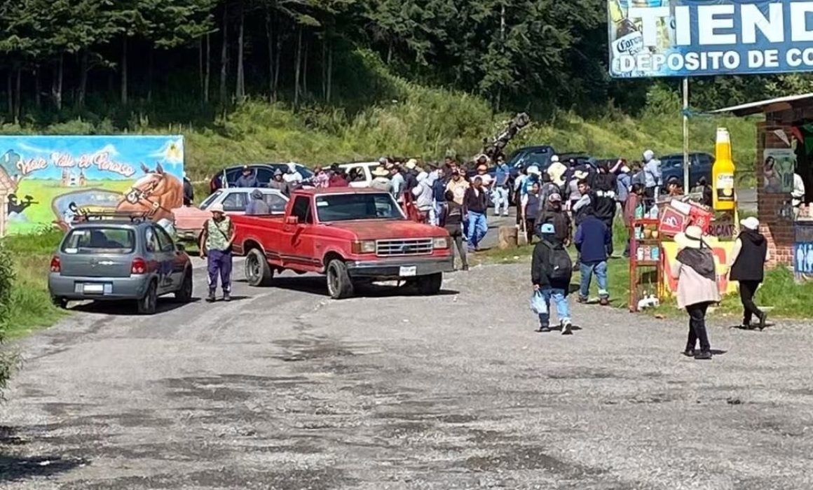 Cierran La Marquesa-Tenango por disputa de tierras