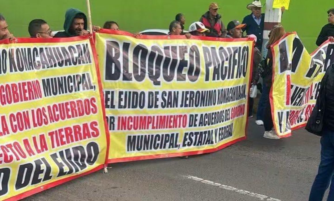 Cierran ejidatarios accesos al AIFA y colapsan vialidad en Tecámac