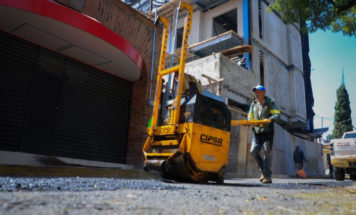 Embellecen e iluminan nuevos espacios de Naucalpan con mantenimiento