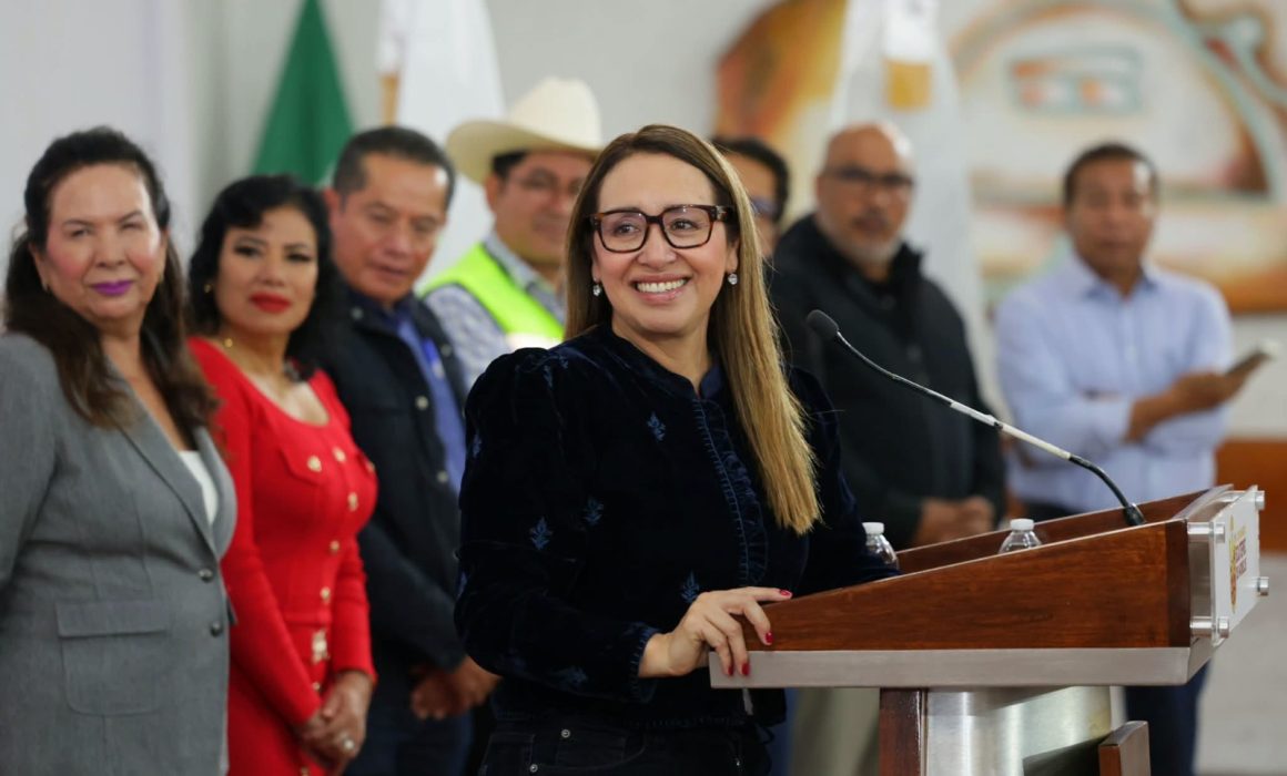 Encabeza Azucena Cisneros preferencias de Morena en Ecatepec