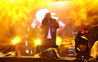 Enciende Santa Fe Klan a Tlalnepantla en festejo por sus 78 años