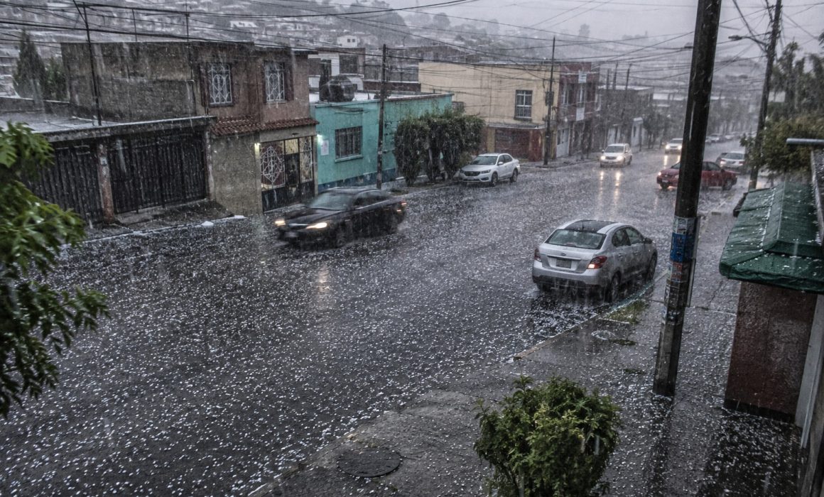 Enfrentará Edomex calor extremo y lluvias este jueves 3 de septiembre