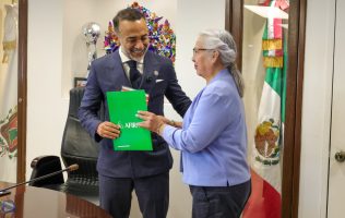 Entrega Fernando Flores casi 250 mil pesos a emprendedores de Metepec