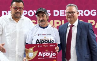 Entrega Gobierno de Edomex tarjetas de ayuda económica a desempleados