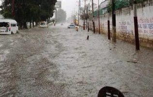 Esperan lluvias vespertinas y ambiente frío para el Grito en Edomex