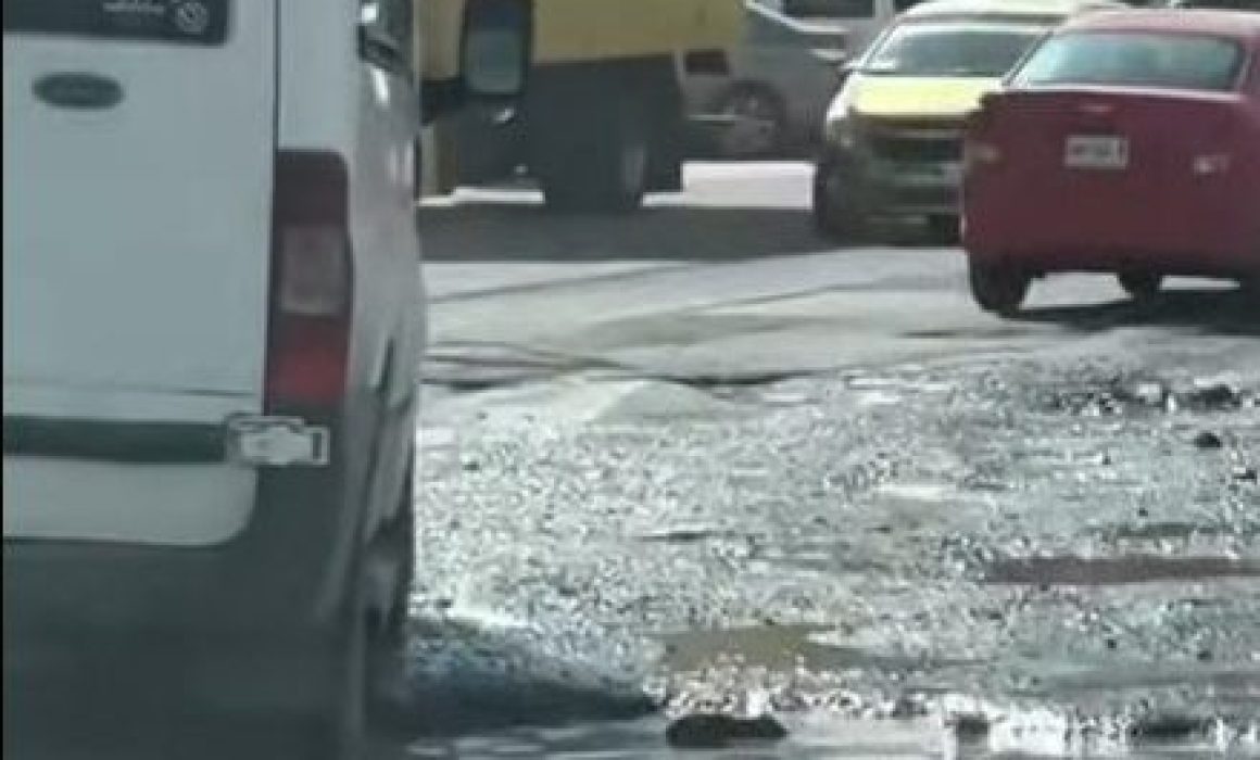 Exhiben lluvias carencias de Huehuetoca para arreglar vías principales