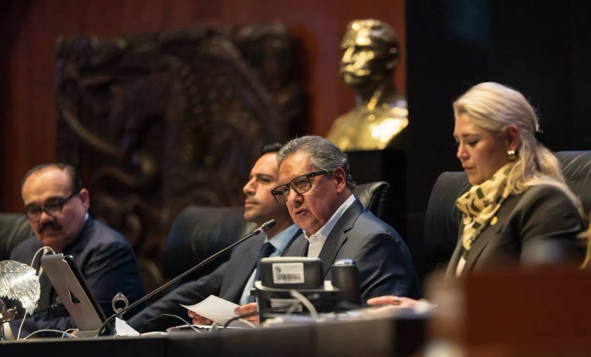 Garantiza Higinio Martínez respeto total al periodismo desde el Senado