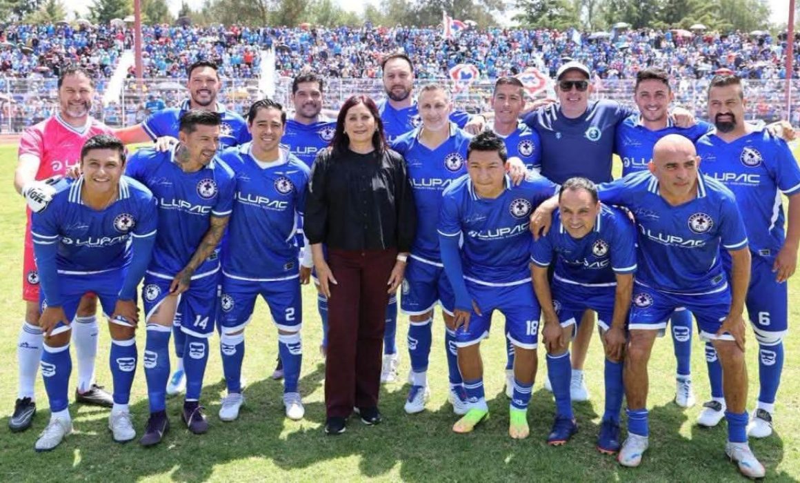 Golean Leyendas de Cruz Azul a Escuela de Tecámac