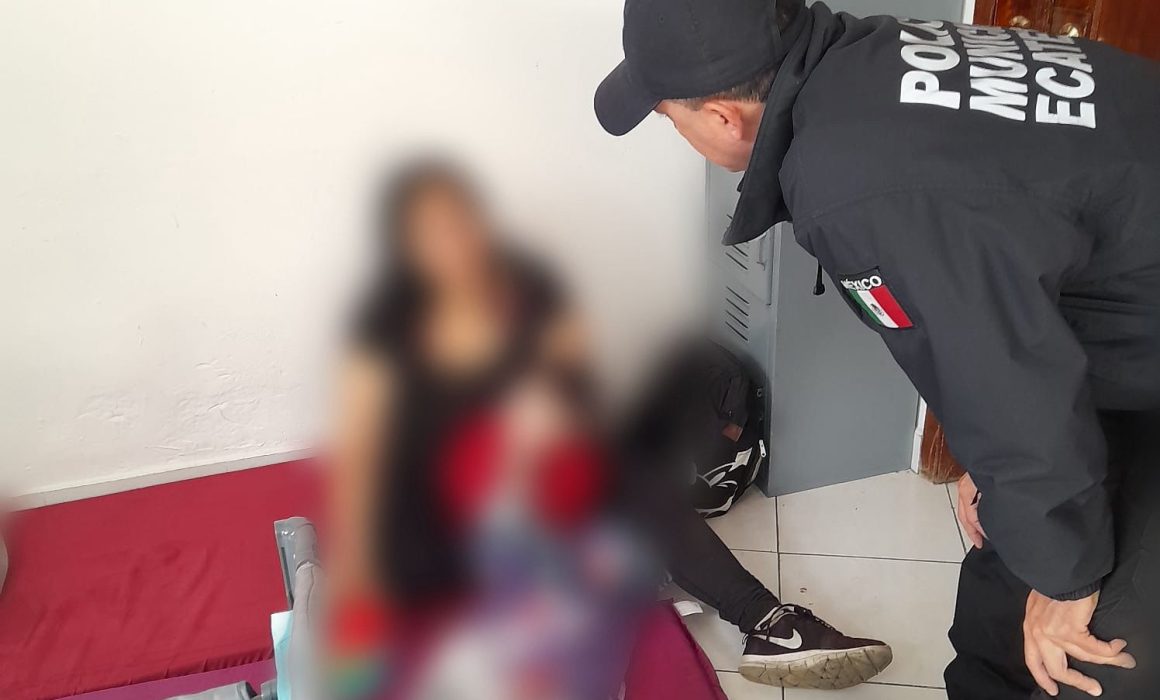 Huye con su bebé de su casa por violencia y es encontrada deambulando