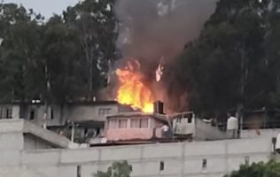 Incendio de casa amenazaba a la zona boscosa de la Sierra de Guadalupe