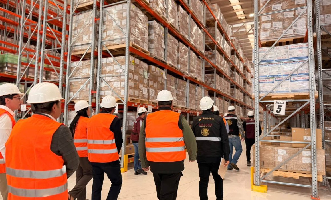 Luce hasta el full de medicamentos la Megafarmacia del Bienestar