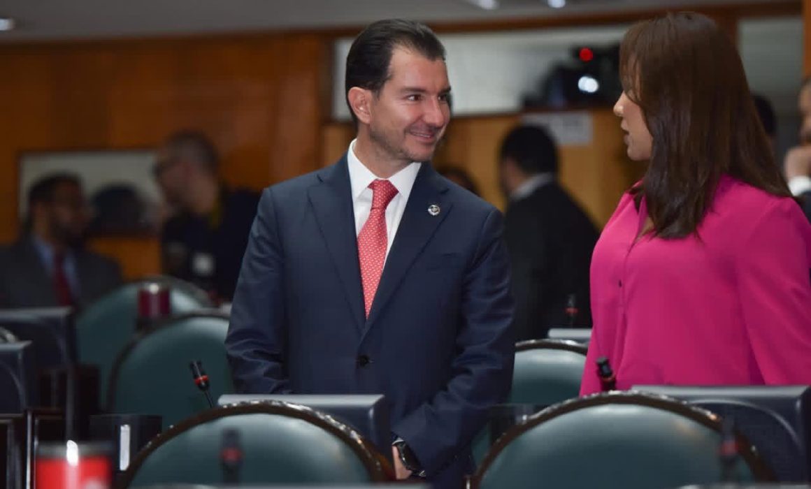 Mantiene Elías Rescala trabajo cercano con comunidades de Naucalpan