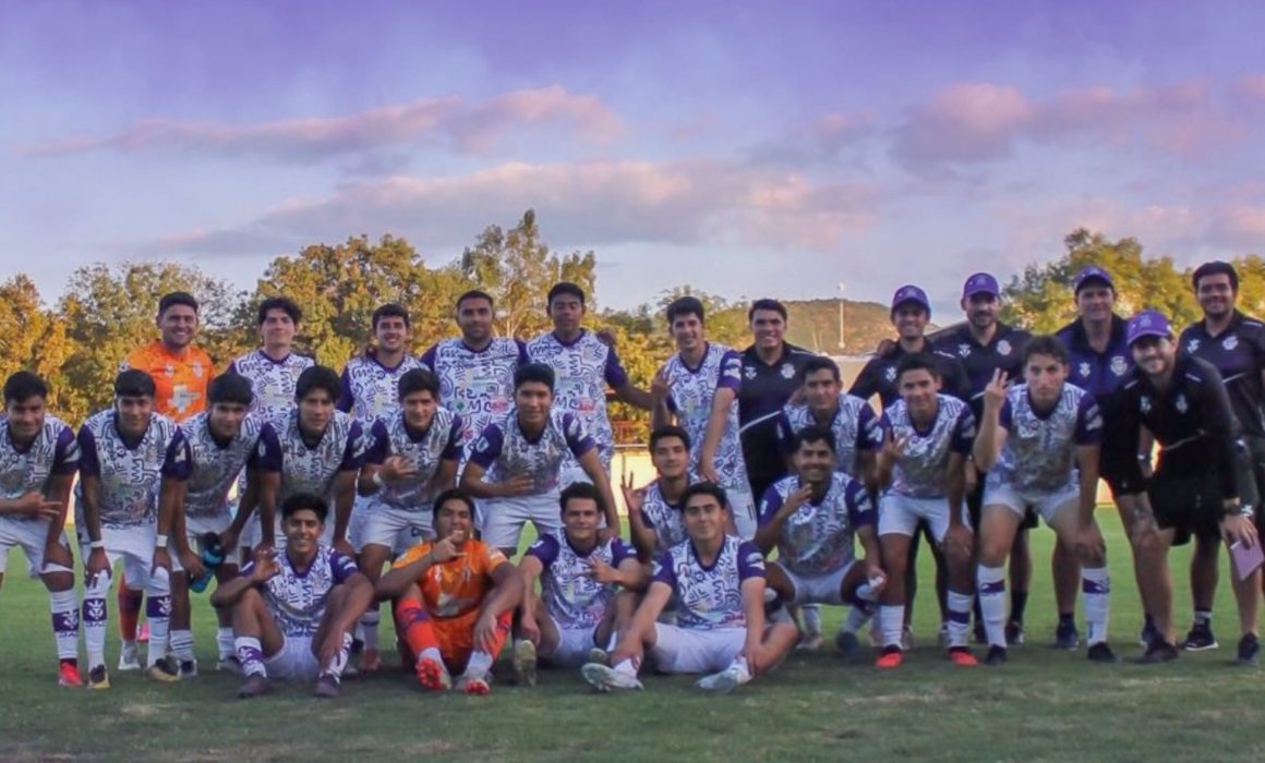 Mantienen Artesanos de Metepec liderato en Liga Premier