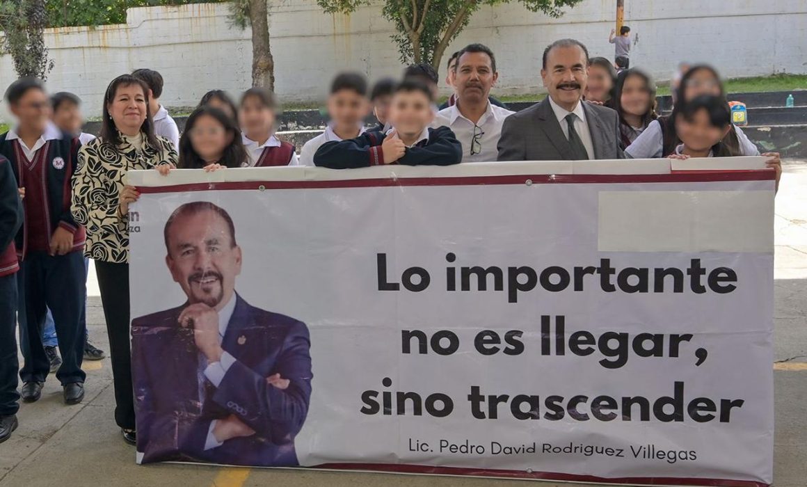 Moderniza Atizapán escuelas con 221 aulas digitales para alumnos