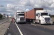 Paraliza volcadura de tráiler la autopista México-Querétaro
