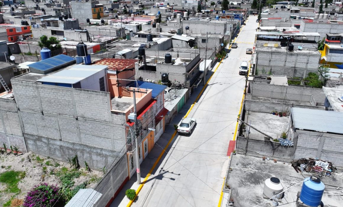 Pavimentan 42 calles y avanzan obras viales en Ecatepec