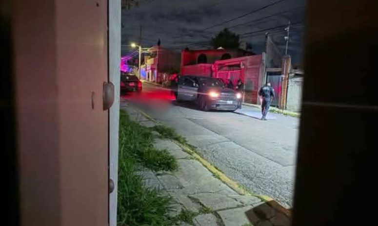 Balean a tres personas tras intensa persecución en Tultepec