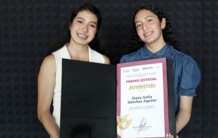 Recibe estudiante UAEMéx Premio Estatal de la Juventud