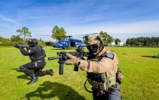 Refuerza SSEM seguridad en el Edomex con vuelos del Black Hawk 1