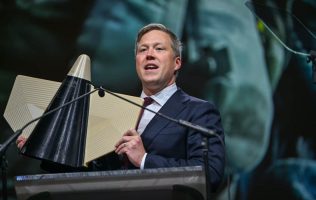 Renuncia el secretario del Ejército de EU, Dan Driscoll