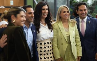 Representa Romina Contreras a Huixquilucan en encuentro de Los 300