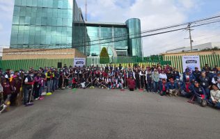 Retiran toluqueños casi media tonelada de basura en calles de zona norte
