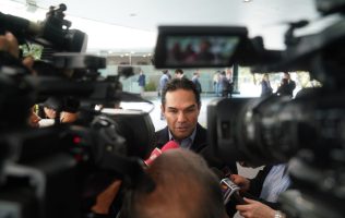 Se desmarca Enrique Vargas de actos de Morena con la CATEM