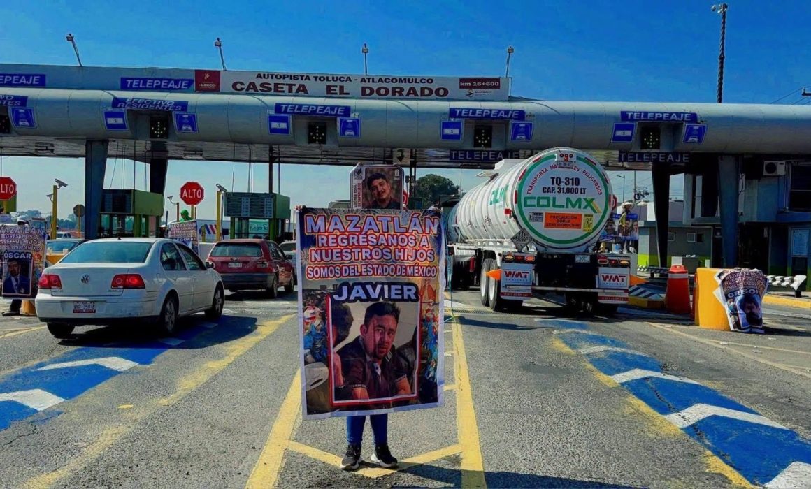 Suma un mes toma de caseta El Dorado por desaparecidos en Mazatlán