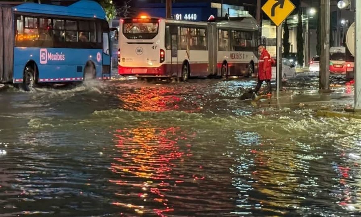 persisten las lluvias en el Edomex este lunes