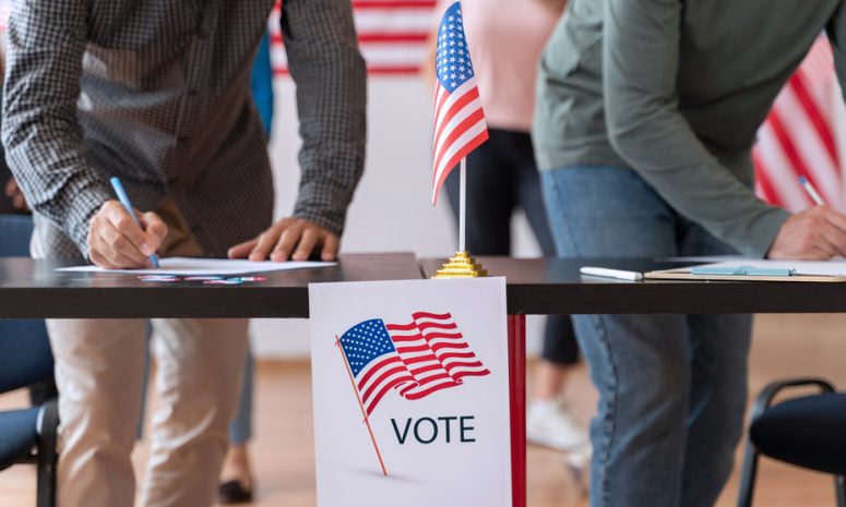 Arresta ICE a mexicano acusado de votar ilegalmente en 2015