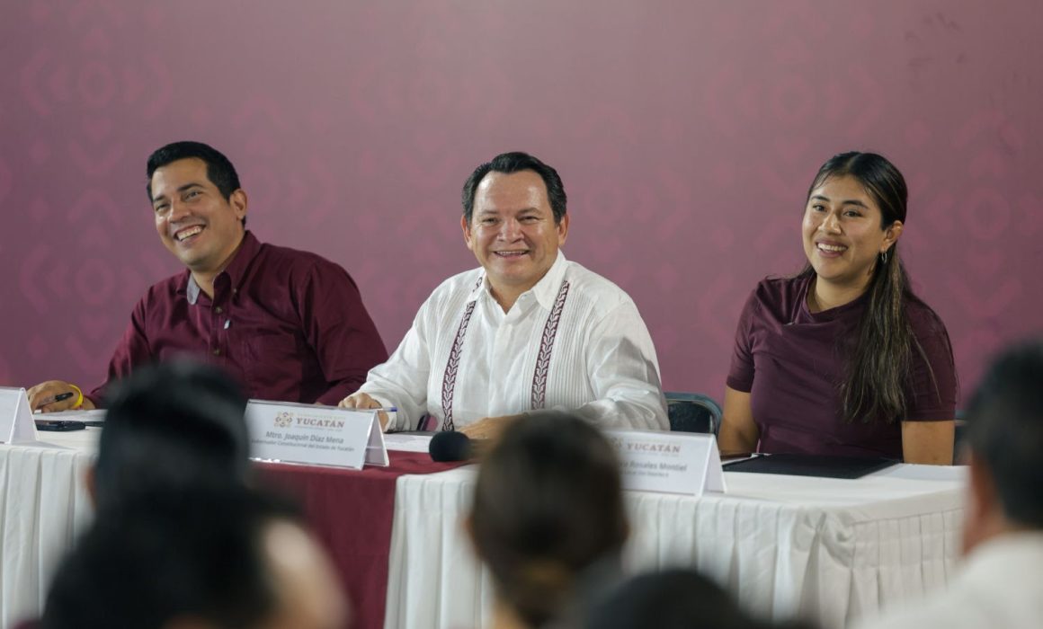 A dos años de gobierno, Díaz Mena mantiene diálogo directo con la ciudadanía en Mérida