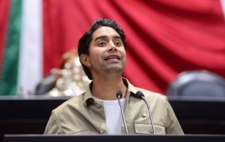 Abre Luis Miranda los curules del Congreso de Edomex a vecinos de Toluca