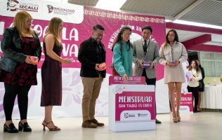 Acerca productos menstruales gratis a 60 escuelas en Cuautitlán Izcalli