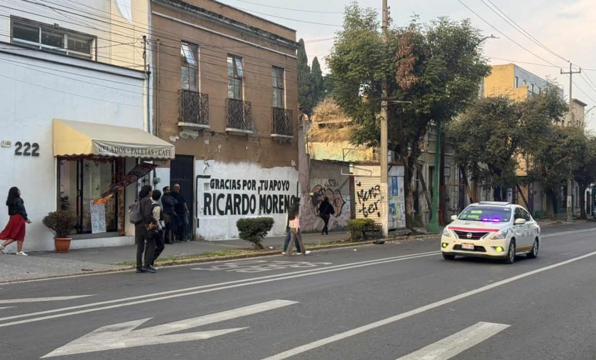 Acusan que Ricardo Moreno sigue haciendo promoción en calles de Toluca