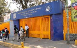 Amenazan padres con cerrar el CCH Naucalpan si no renuncia la directora
