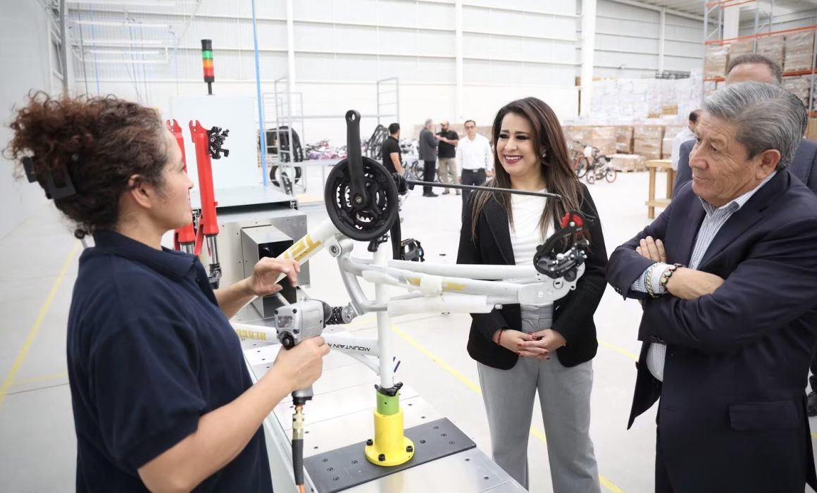 Anuncian 3 parques industriales e inversión millonaria para Tultepec