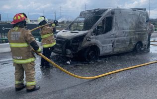 Arde ambulancia en Lerma mientras trasladaba a paciente
