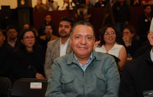 Sigue Ricardo Moreno burlándose del IEEM con sus actos anticipados