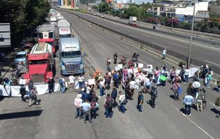 Bloquean Periférico Norte para exigir justicia por muerte de niña