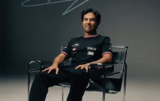 Checo Pérez se queda en Cadillac hasta 2029