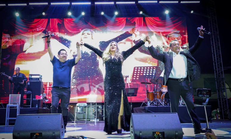 Cierra Quimera con romanticismo de Aranza y Carlos Cuevas