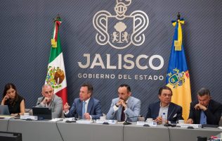 Cierran filas por agua limpia en Jalisco