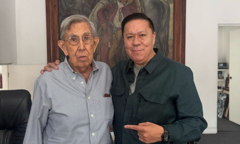 Cárdenas aportó más al país que un Presidente: Emilio Ulloa