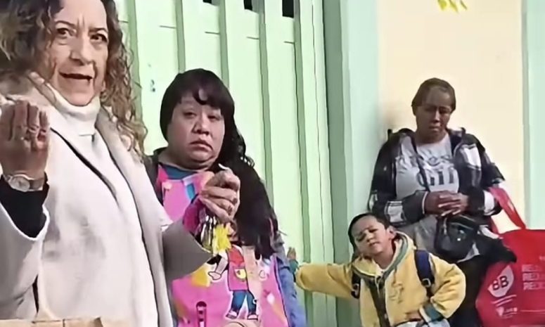 Denuncian padres presuntos abusos de directivas de kínder en Texcoco