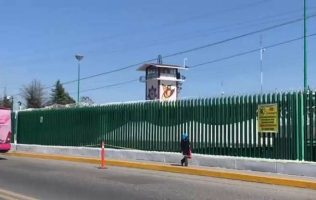Descartan motín tras reportes de humo en penal de Santiaguito