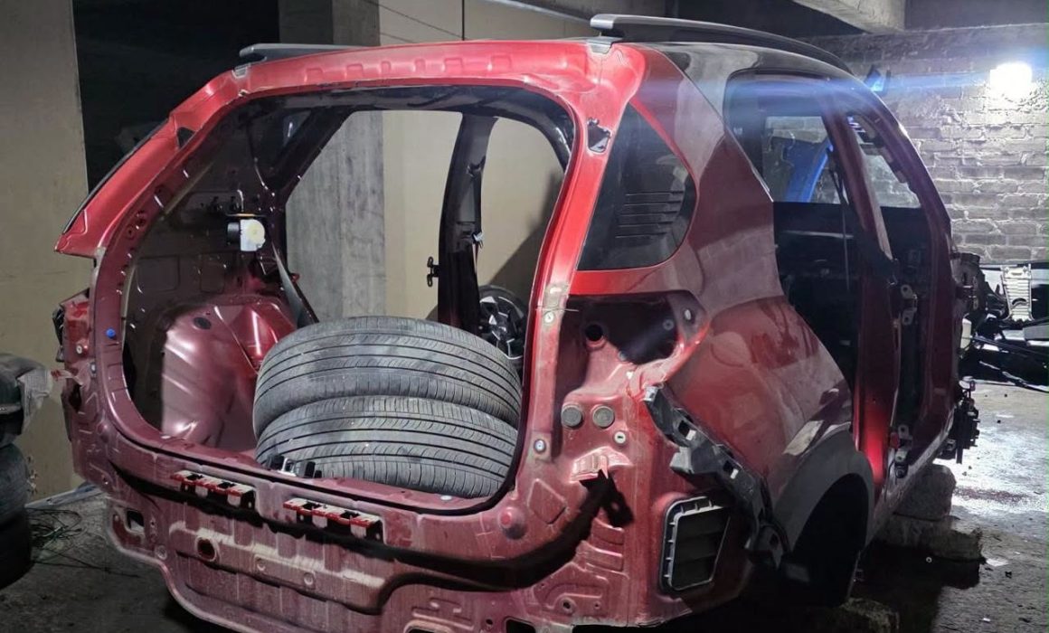 Descubren predio donde desvalijaban autos robados en Chimalhuacán